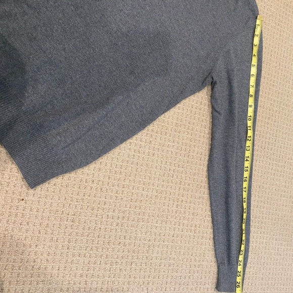 OLD NAVY Men's Gray Sweater Size L - Picture 9 of 10